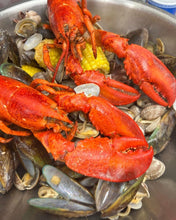 Load image into Gallery viewer, Live Lobster Whole - Next Day Shipping - Pacific Wild Pick