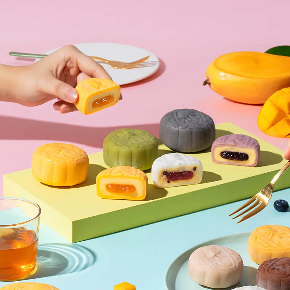 Premium Delicacies Snowy Mooncake GIFT BOX