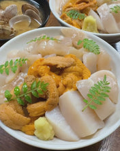 Load and play video in Gallery viewer, Sashimi quality scallops and seafood