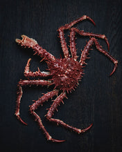 Load image into Gallery viewer, Pacific Wild Pick King Crab
