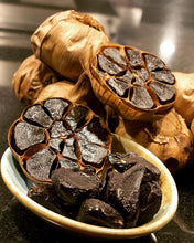 Load image into Gallery viewer, BLACK GARLIC WHOLE BULB FRESH - Pacific Wild Pick