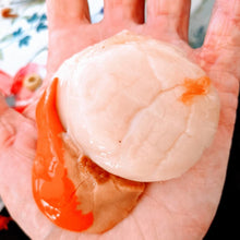 Load image into Gallery viewer, Diver Scallops In Shell - Pacific Wild Pick