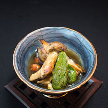 Load image into Gallery viewer, Fresh Oregon Pine Matsutake- Next Day Shipping - Pacific Wild Pick