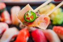 Load image into Gallery viewer, Tobiko とびこ - Pacific Wild Pick