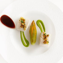 Load image into Gallery viewer, Zucchini Flowers FRESH - Pacific Wild Pick