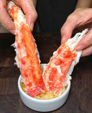 Load and play video in Gallery viewer, Giant Alaskan King Crab - Next Day Shipping
