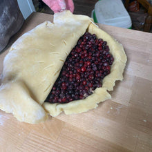 Load image into Gallery viewer, Frozen Huckleberry berries 2lbs pouch.
