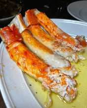 Load image into Gallery viewer, Giant Alaskan King Crab - Next Day Shipping - Pacific Wild Pick
